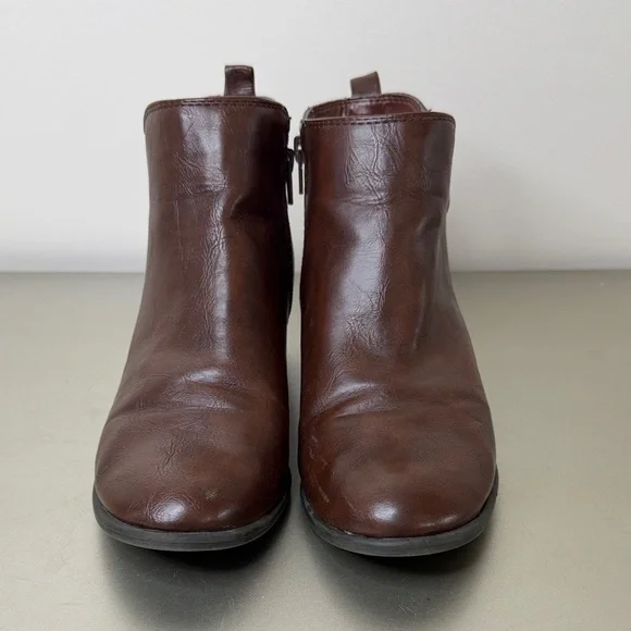 Cognac Brown Ankle Booties Size 9M - Picture 3 of 12
